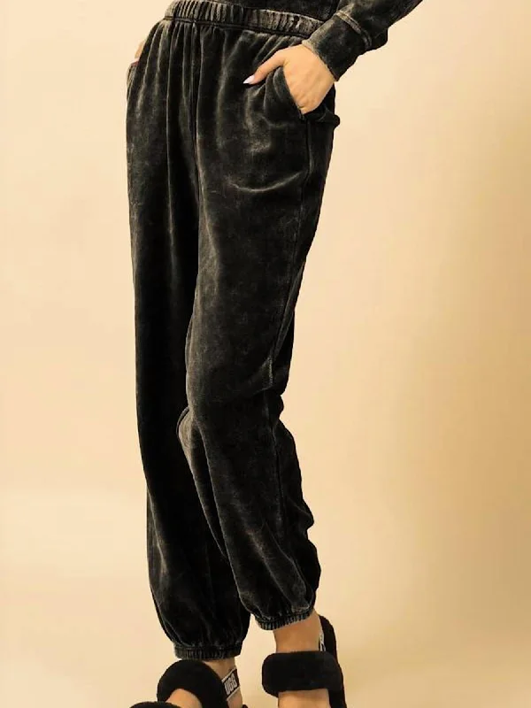 Velvet Sweatpants In Black